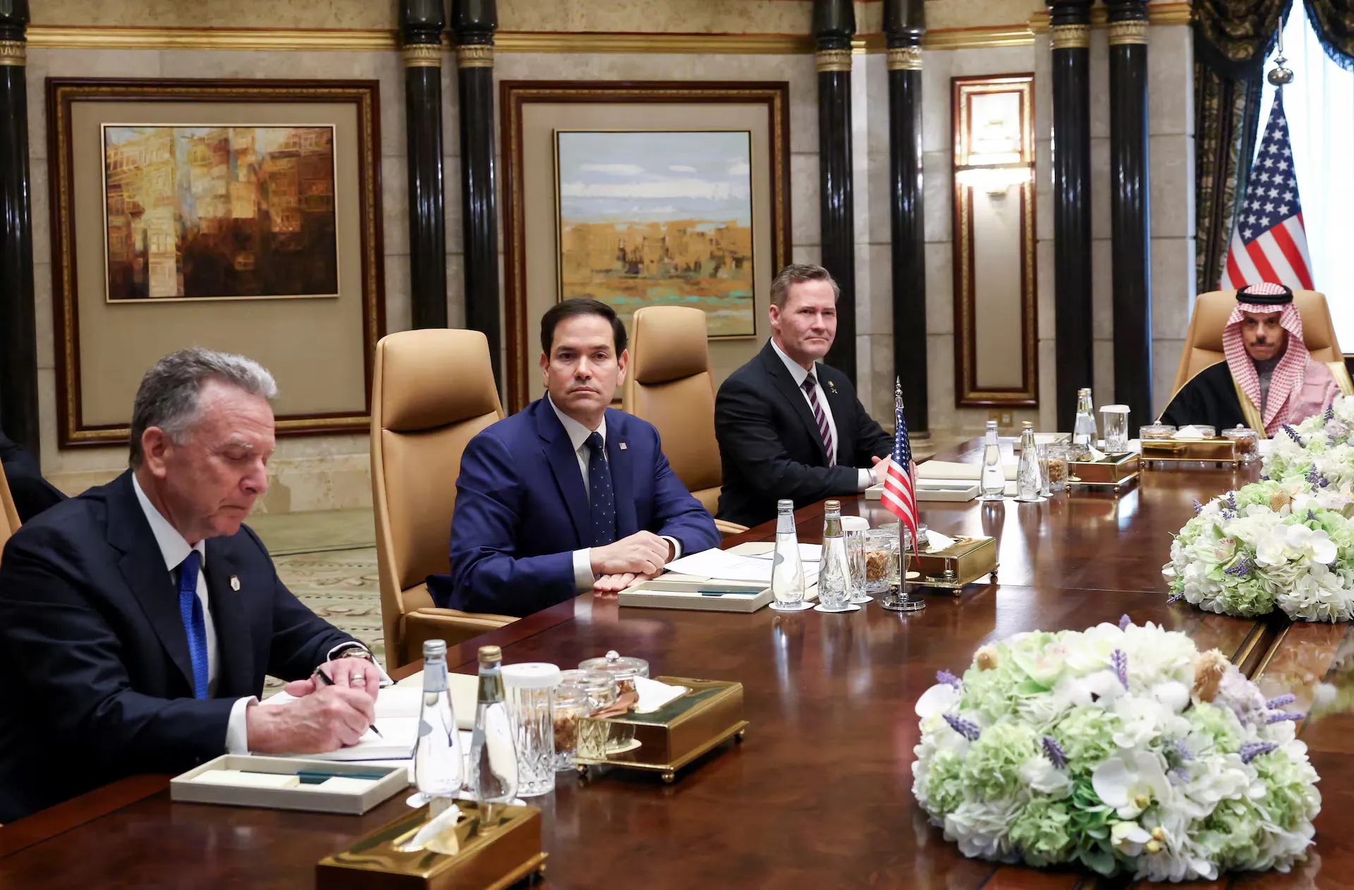 Державний секретар США Марко Рубіо під час зустрічі із міністром закордонних справ Росії Сергієм Лавровим